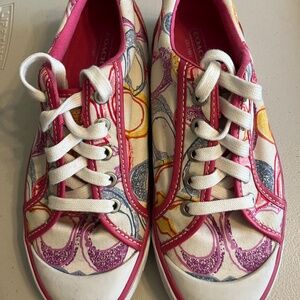 Women’s Coach leatherware size 7 pink tennis shoes